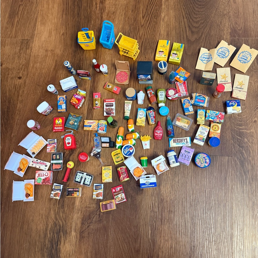Colorful Miniature Grocery Store Set